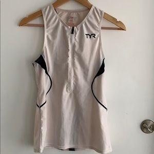Tyr- fitness women’s triathlon swim shirt size m